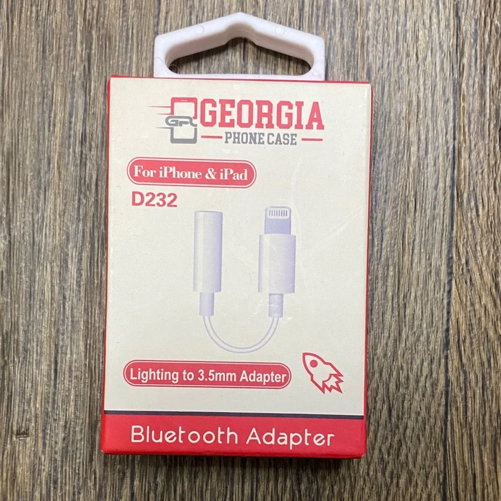 Georgia D232 White Lightning to 3.5mm Bluetooth Adapter for iPhone & iPad